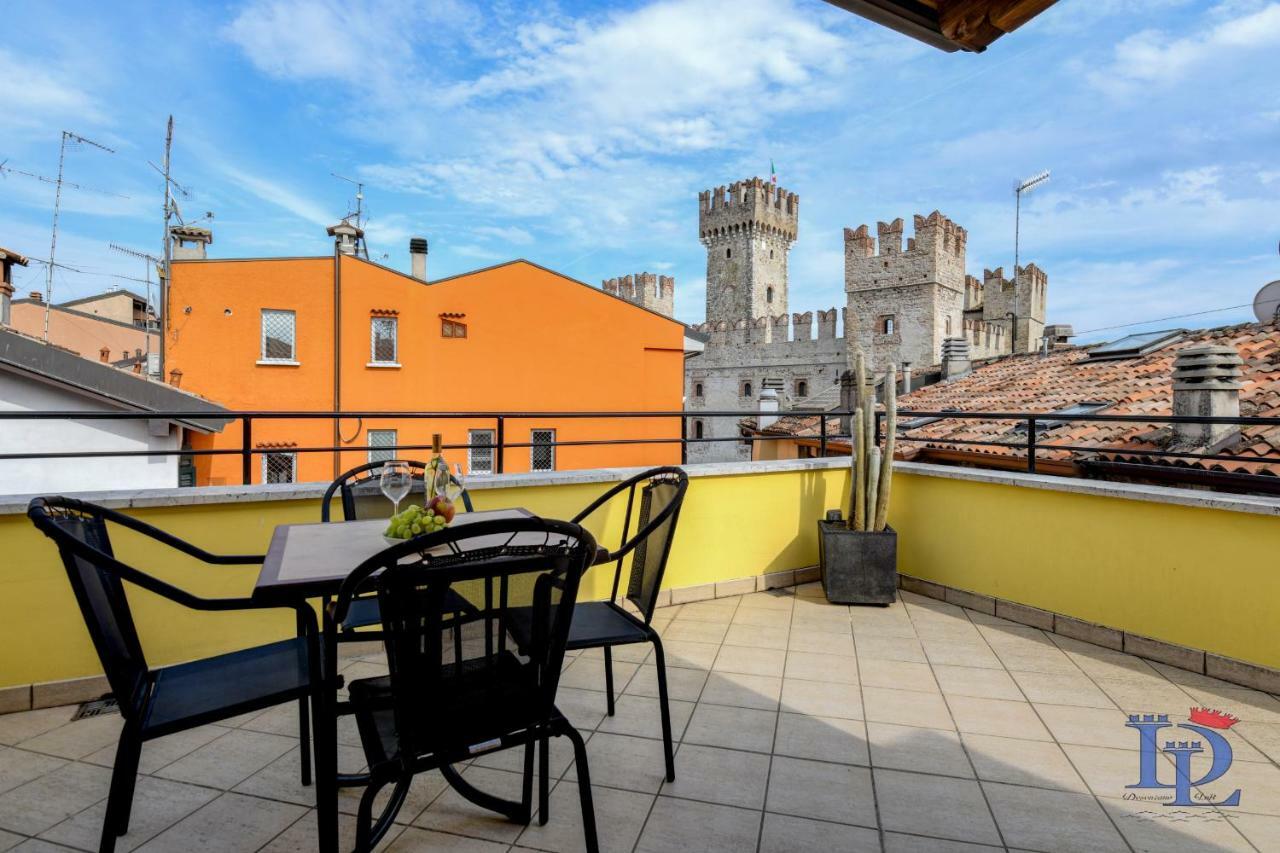 Desenzanoloft Official Partner Marriott Homes & Villas -Penthouse Never Say Never Sirmione Castle View Exterior photo