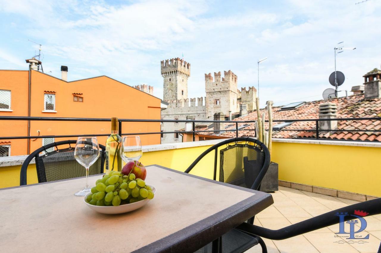 Desenzanoloft Official Partner Marriott Homes & Villas -Penthouse Never Say Never Sirmione Castle View Exterior photo
